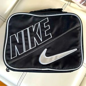 Nike Zippered Lunch Bag